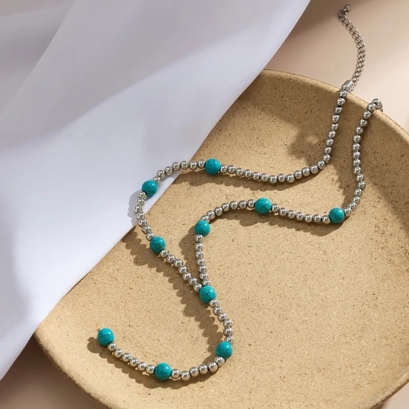 Elegant Turquoise and Silver Beaded Necklace - Picture 2 of 5